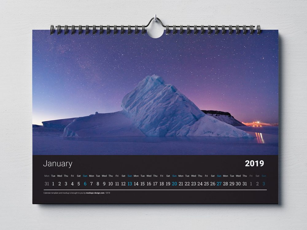 Download Free Calendar Mockup Psd Template 2021 Daily Mockup